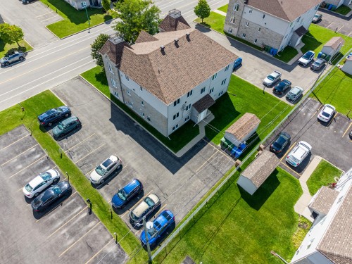 Photo aérienne - 6-69 Rue Marie-Victorin, Saint-Eustache, QC 