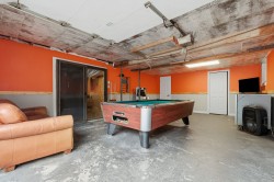 Garage - 