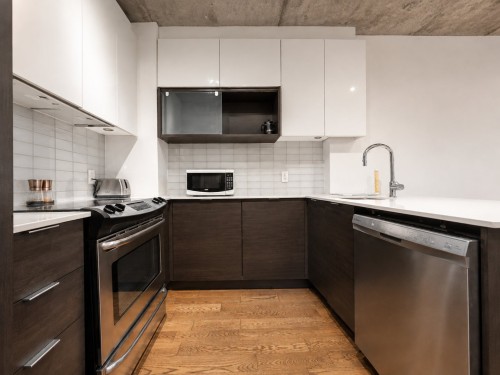 305-185 Rue du Séminaire , Montréal (Le Sud-Ouest), QC H3C 2A3 5