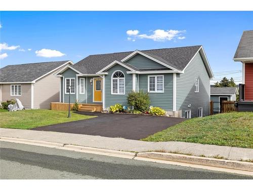86 Hollyberry Drive  Paradise, NL A1L 0C1