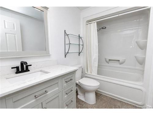 13 Wood Ave, Lincoln, NB 