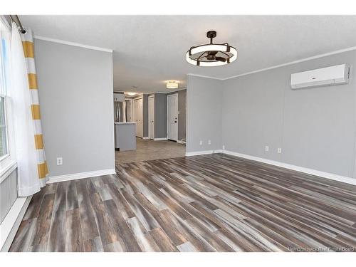 13 Wood Ave, Lincoln, NB 