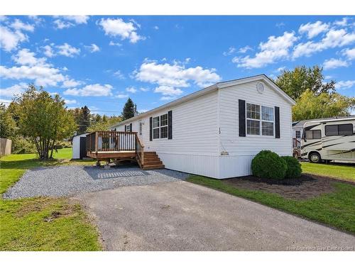 13 Wood Ave, Lincoln, NB 