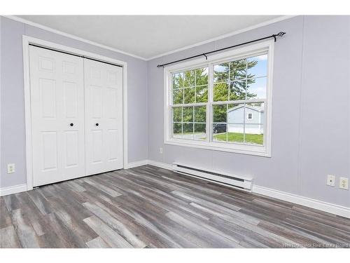 13 Wood Ave, Lincoln, NB 