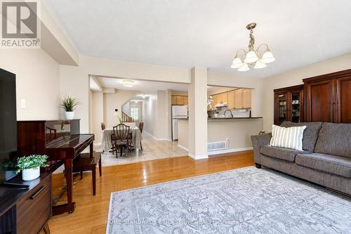 open-concept living/dining area - 33 - 5230 Glen Erin Drive, Mississauga, ON 