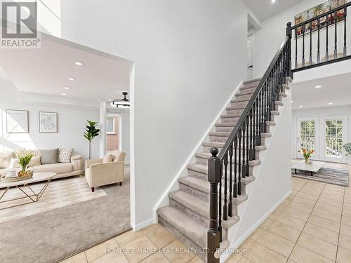 107 Green Bank Drive, Cambridge, ON 