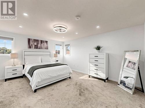 107 Green Bank Drive, Cambridge, ON 