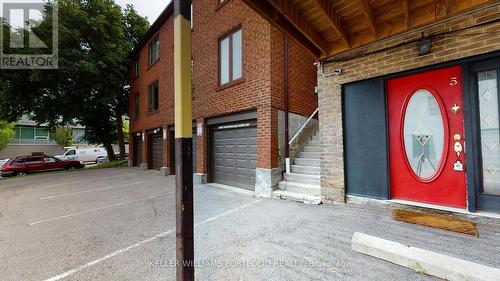 5 - 546 EGLINTON AVENUE E , Toronto, Ontario M4P 1N9 4