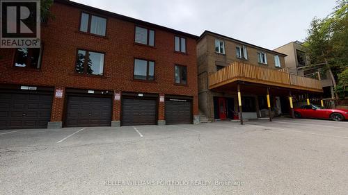 5 - 546 EGLINTON AVENUE E , Toronto, Ontario M4P 1N9 5