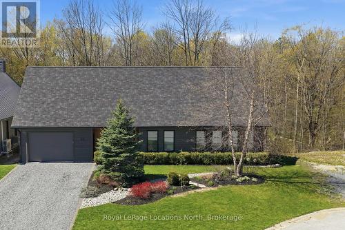 Beautiful contemporary design with stunning lot - 66 Gordon Crescent, Meaford, ON 