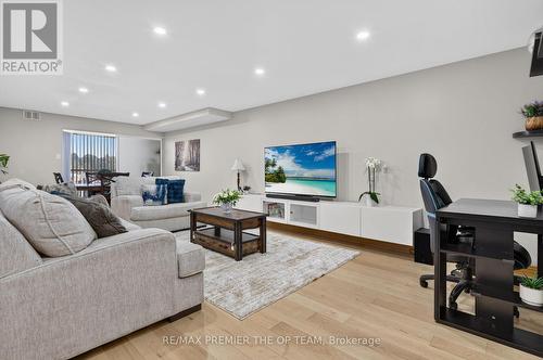 404 - 100 Arbors Lane, Vaughan, ON 