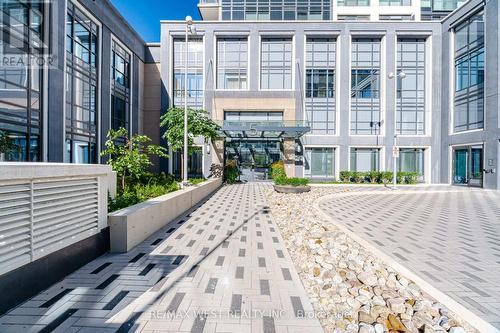 1327 - 5 Mabelle Avenue, Toronto, ON 