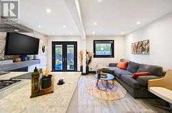 Double door to Backyard - 