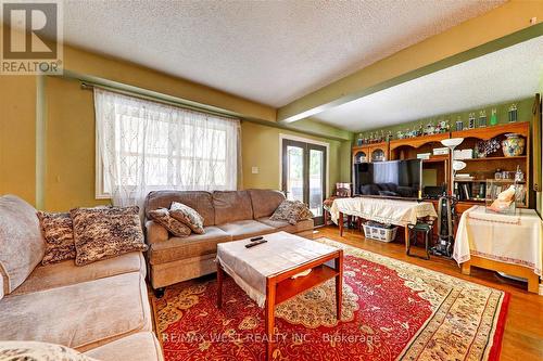 66 Bushwood Court, Toronto, ON 