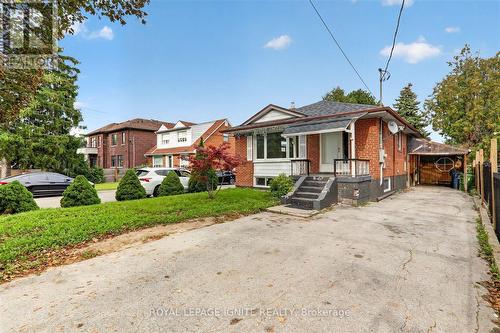 1197 Pharmacy Avenue, Toronto, ON 