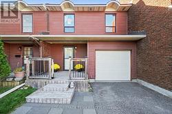 C - 8 ARNOLD DRIVE Ottawa, ON K2H 6V9