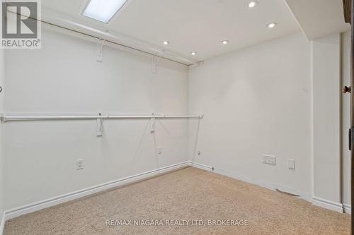 2487 Walker Court, Niagara Falls (Stamford), ON 