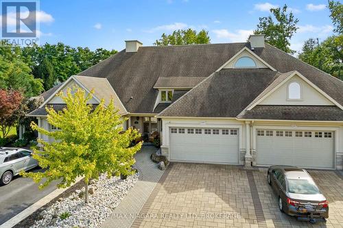 2487 Walker Court, Niagara Falls (Stamford), ON 
