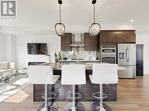 2 Seacoasts Circle, Vaughan, ON 