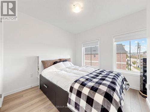 2 Seacoasts Circle, Vaughan, ON 