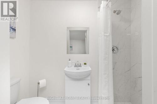 51 Lakeside Drive, Innisfil, ON 