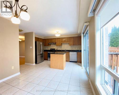 28 SILVER LINDEN DRIVE , Richmond Hill, Ontario L4B 3S8 4