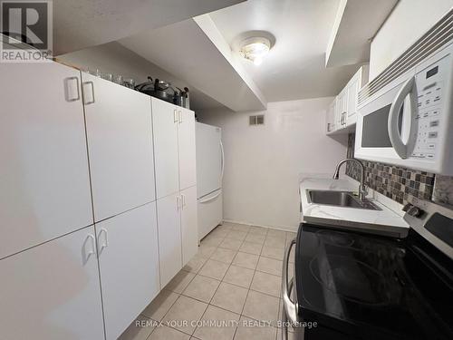 BASEMENT - 58 KING'S CROSS AVENUE , Richmond Hill, Ontario L4B 2S8 4