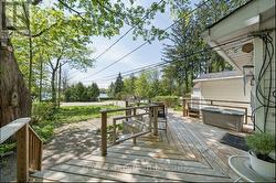 42 CONNOR DRIVE Whitchurch-Stouffville, ON L4A 7X3