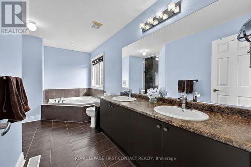 36 Regalia Way, Barrie, ON 