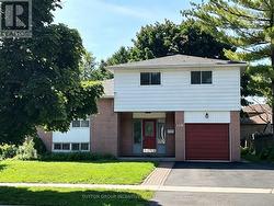 110 COLLEGE CRESCENT Barrie, ON L4M 5C9