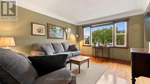42 Delevan Crescent, Hamilton, ON 