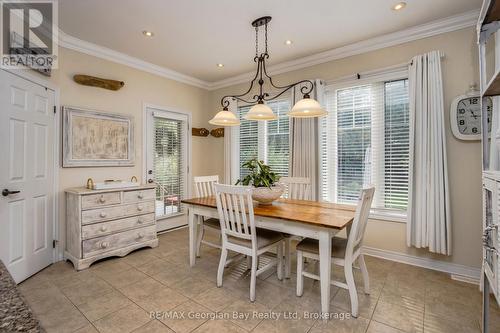 Eat in kitchen with access to backyard - 68 Riverwalk Place, Midland, ON 