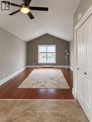 A - 9 FRANCIS STREET W , Kawartha Lakes (Fenelon Falls), Ontario K0M 1N0 4