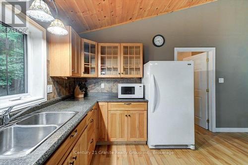 649 Madawaska Road, Hastings Highlands (Wicklow Ward), ON 