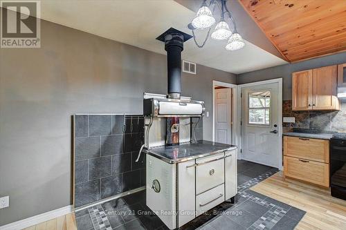 649 Madawaska Road, Hastings Highlands (Wicklow Ward), ON 