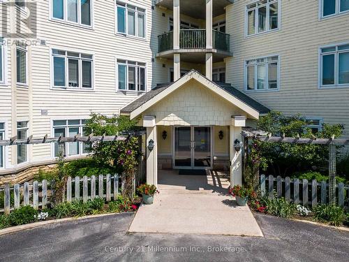 407 - 10 Bay Street E, Blue Mountains, ON 