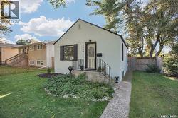 1940 Coy AVENUE Saskatoon, SK S7M 0J1