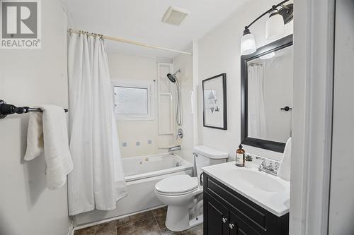 14 Ashgrove Drive, Paradise, NL 