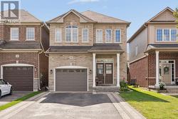170 ELMER ADAMS DRIVE Clarington, ON L1E 0G4