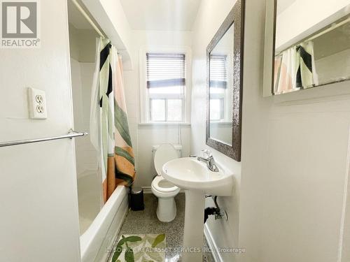 2 - 54 MARKHAM STREET , Toronto, Ontario M6J 2G5 4