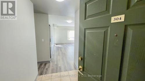 304 - 237 AUBURN DRIVE , Waterloo, Ontario N2K 4G9 3
