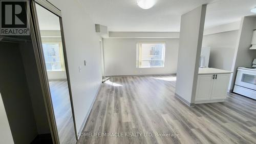 304 - 237 AUBURN DRIVE , Waterloo, Ontario N2K 4G9 4