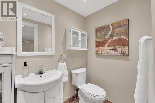 Full Bathroom in Basement - 29 - 3265 South Millway, Mississauga, ON 