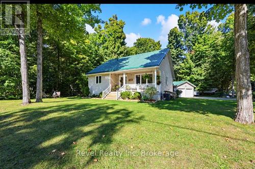 18 RUE VANIER ROAD  Tiny (Lafontaine), ON L9M 0J2