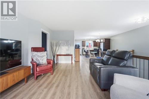 4355 Larocque Avenue, Val Caron, ON 