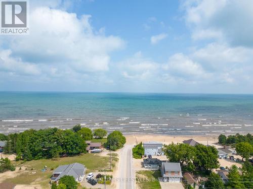 6371 Cottage Way Lane, Lambton Shores, ON 