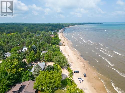 6371 Cottage Way Lane, Lambton Shores, ON 