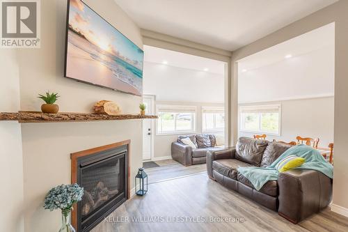 6371 Cottage Way Lane, Lambton Shores, ON 