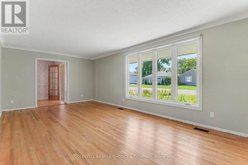 659 Ingram Crescent, Ottawa, ON 
