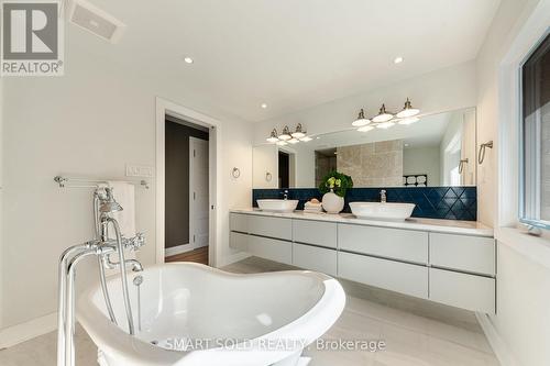 231 Hounslow Avenue, Toronto, ON 
